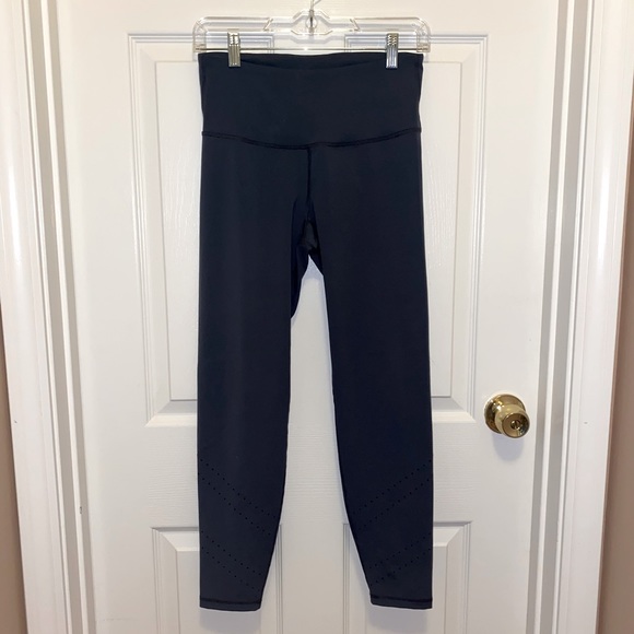 Old Navy Pants - Old Navy High Waisted 7/8 Length Leggings
